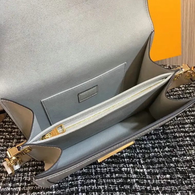 Fashion Reps LV 20B570232 Bags 0514
